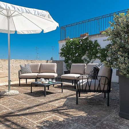 Palazzo Charlie Bed & Breakfast Lecce Bagian luar foto